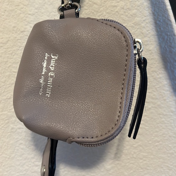 Quilted grey Juicy couture purse - Picture 3 of 4
